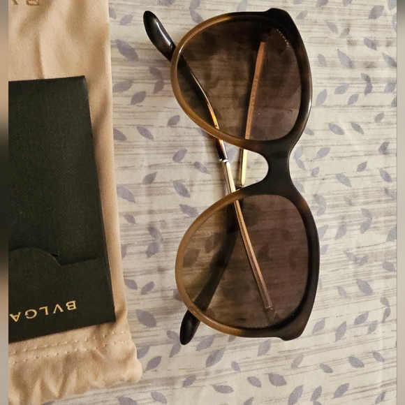 Bvlgari sunglasses - Picture 2 of 7